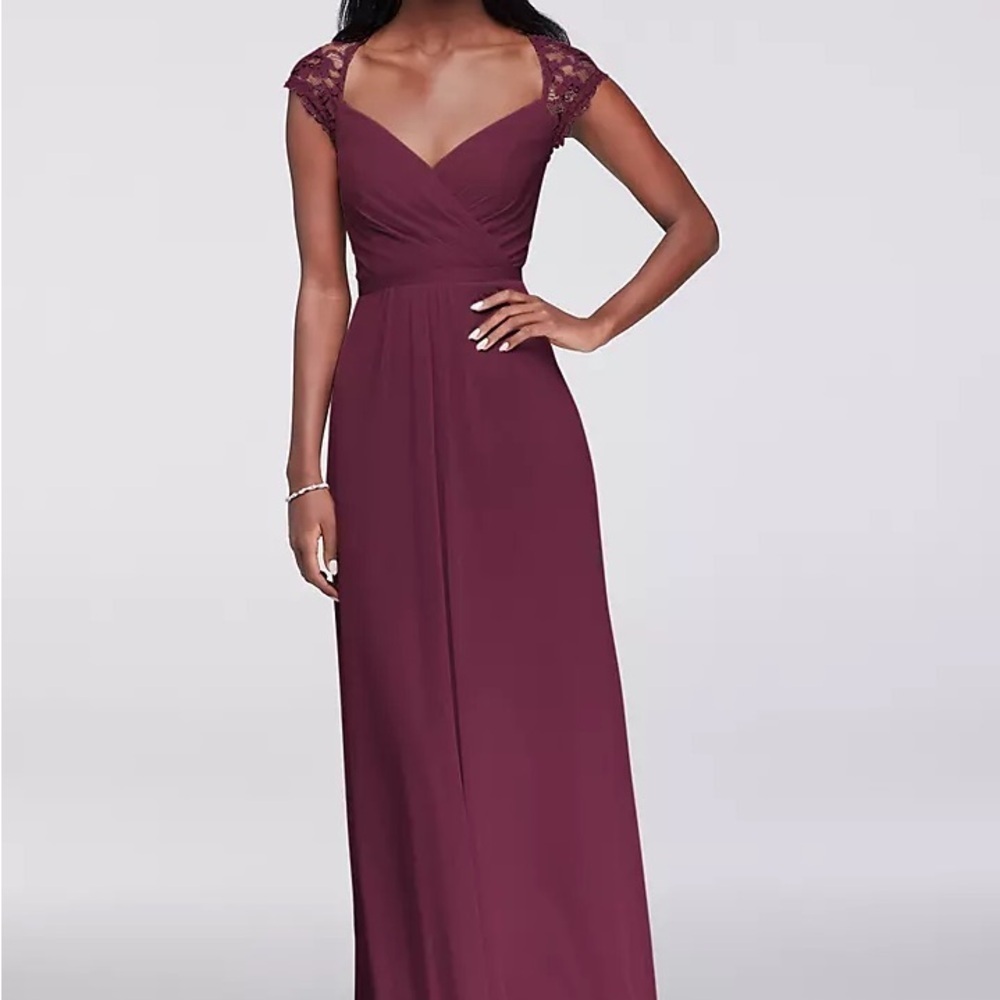 David’s Bridal Burgundy Lace Cap Sleeve Bridesmaid Dress Size 18 NWT